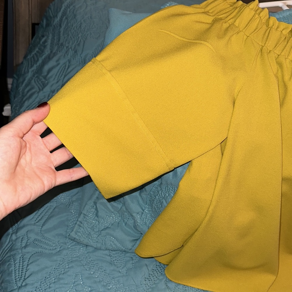 Rachel Roy off the shoulder blouses. Size S. Never Worn. - Picture 4 of 6